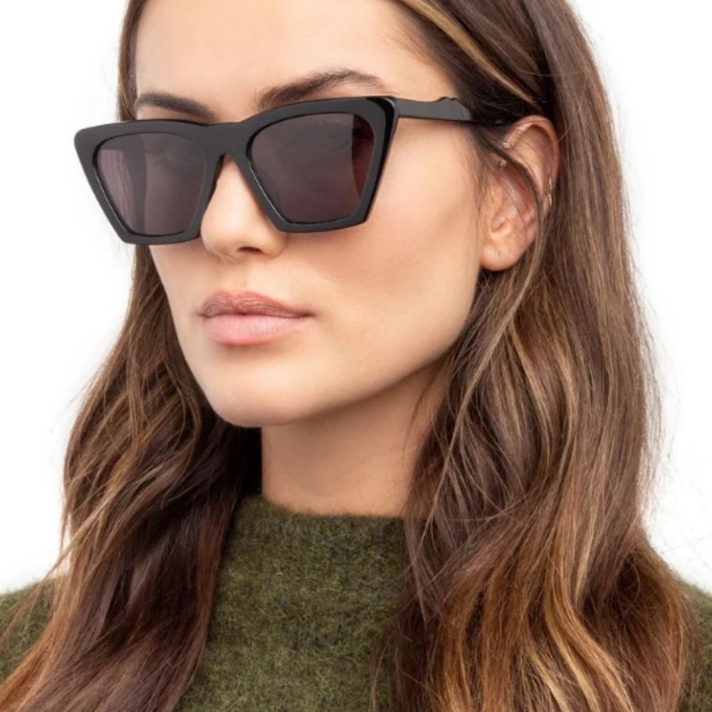 Illesteva Lisbon Sunglasses